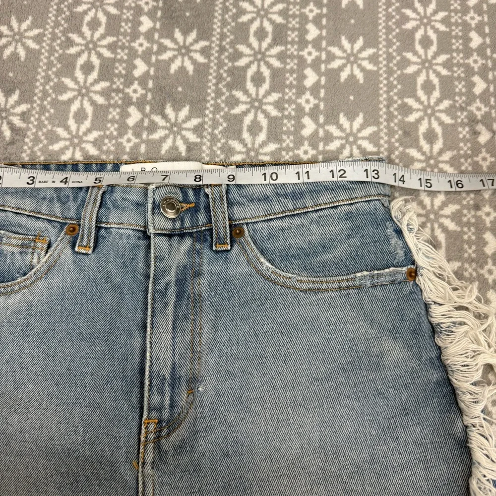 IRO Distressed Light Wash High‎ Waisted Jean Shorts Soft Denim Size 26 - Picture 8 of 10